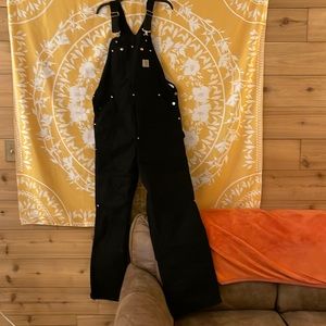 Men’s Insulated Carhart Bib overalls and hardly worn